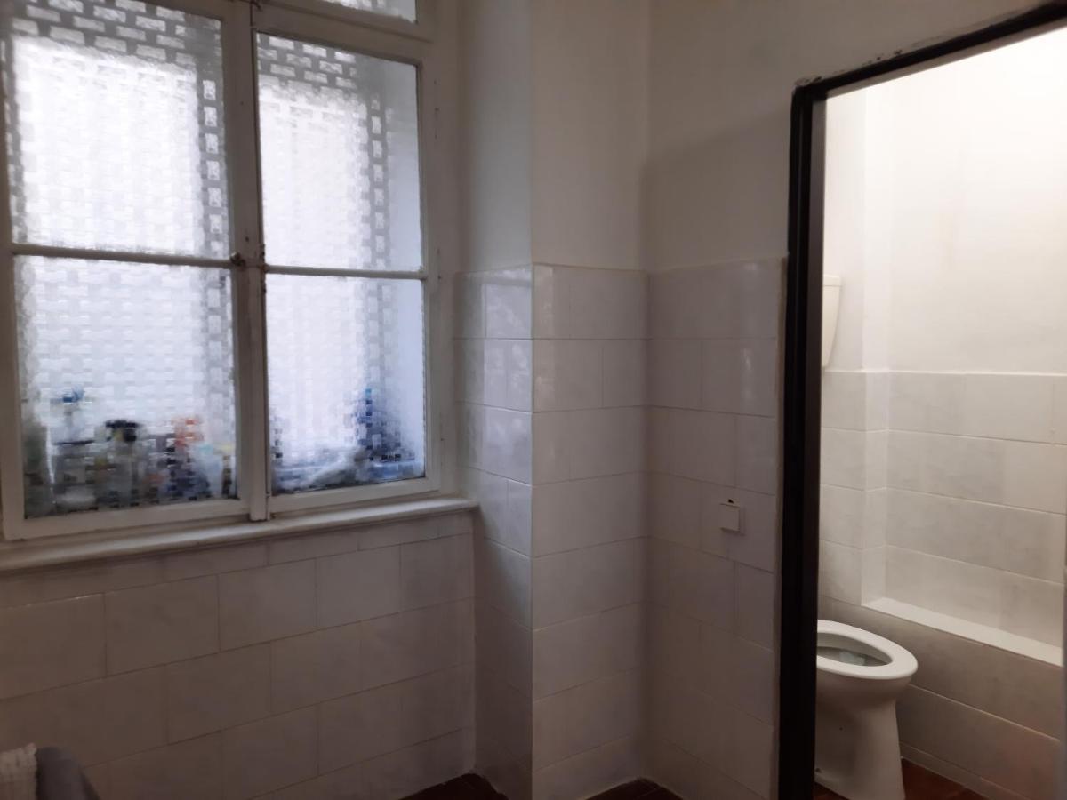 Downtown Prague Minimalistic Room In Flatshare Exterior foto