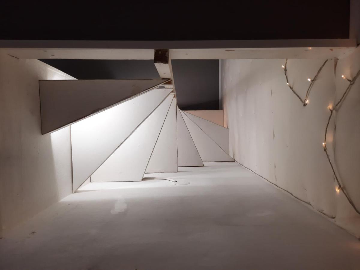 Downtown Prague Minimalistic Room In Flatshare Exterior foto