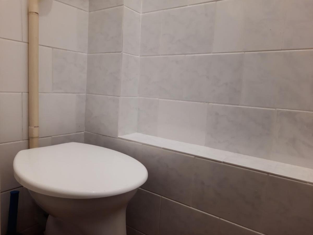 Downtown Prague Minimalistic Room In Flatshare Exterior foto